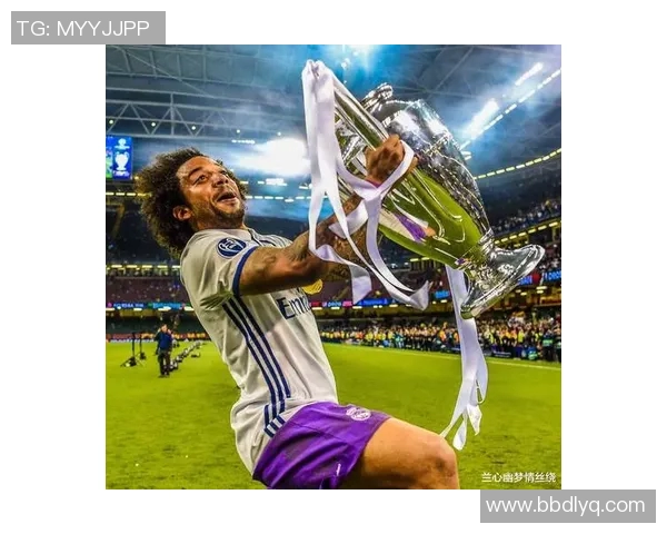 20几岁足球明星的崛起与挑战：他们如何在绿茵场上书写传奇人生