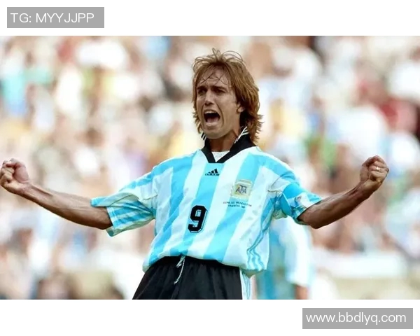 2003年退役足球明星的辉煌岁月与传奇故事回顾 2003年退役足球明星的辉煌岁月与传奇故事回顾